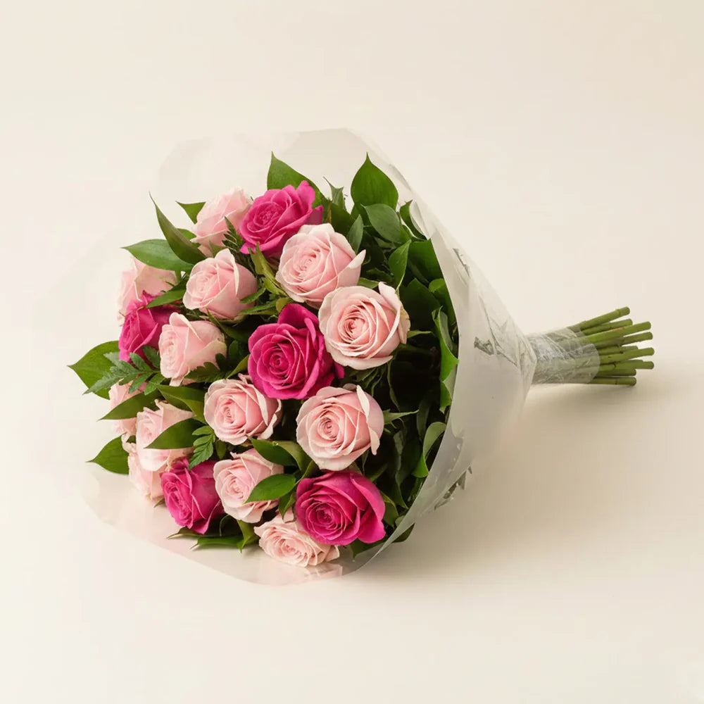 Elegant Long Stem Soft Pink Roses